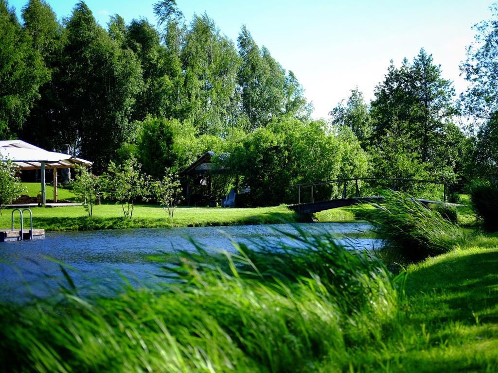 Hiie Talu Pension Kahala Buitenkant foto