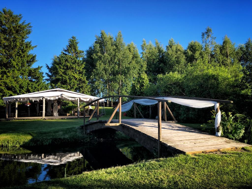 Hiie Talu Pension Kahala Buitenkant foto