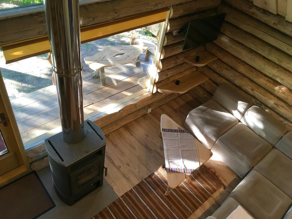 Hiie Talu Pension Kahala Buitenkant foto