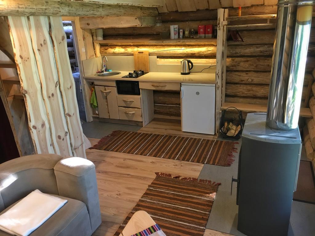 Hiie Talu Pension Kahala Buitenkant foto